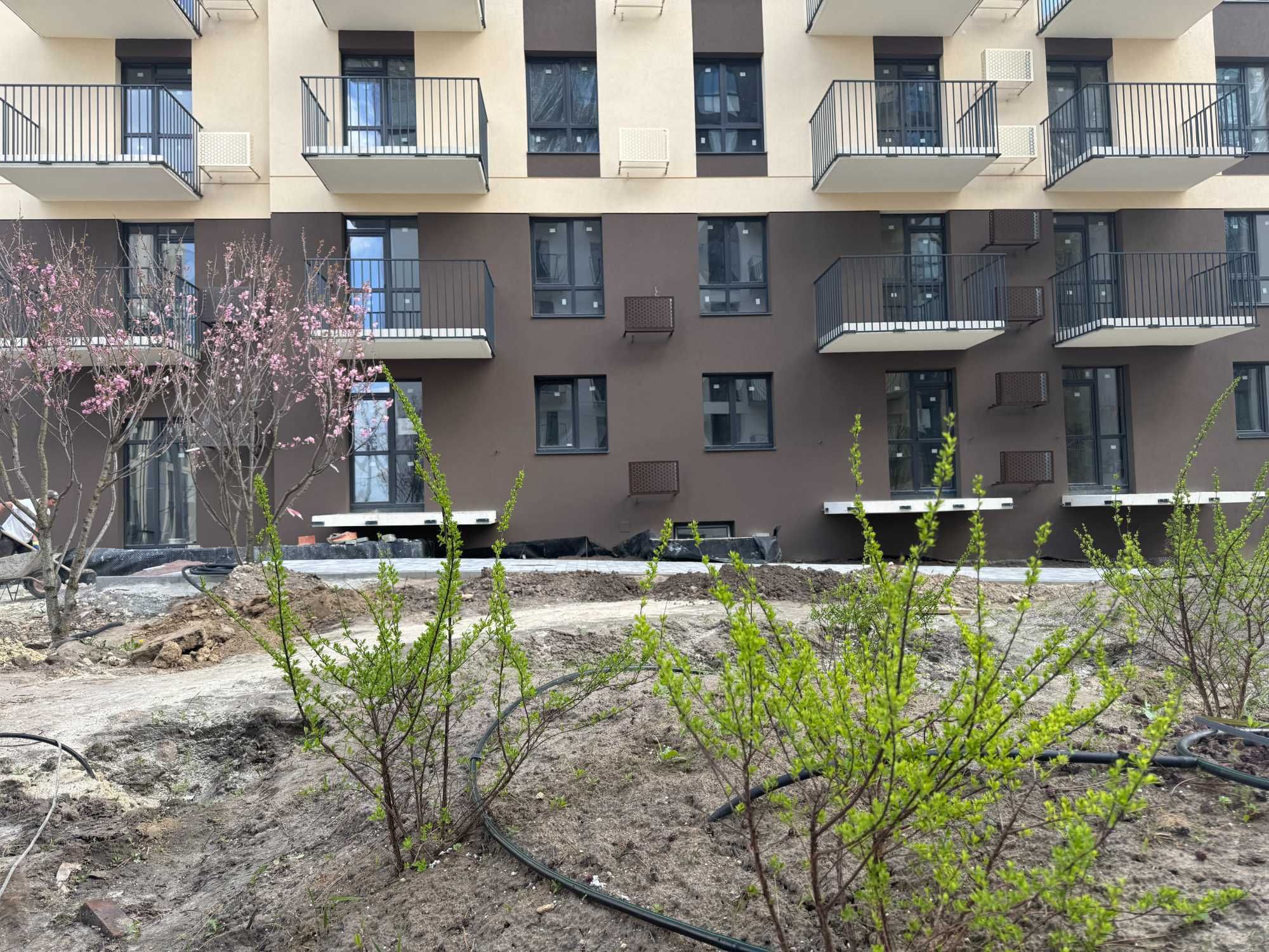 Продаж(Єоселя)1-кімнатної квартири 41,95 м2 Пустомити (9км.від Львова)