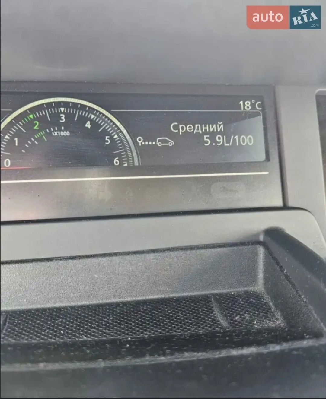 Продам Renault Grand Scenic комплектация BOSE в отличном состоянии !