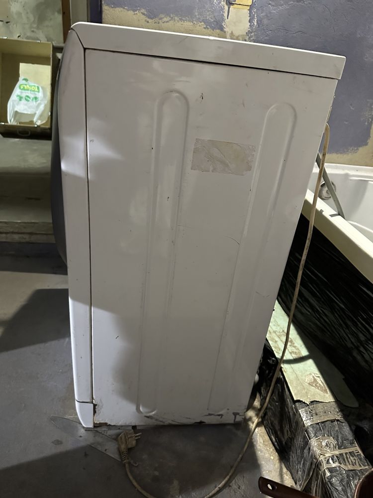 Стиральная машина Пральна машинка Hotpoint-Ariston AQ104D497SD