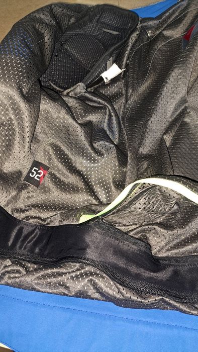 Casaco Dainese verão