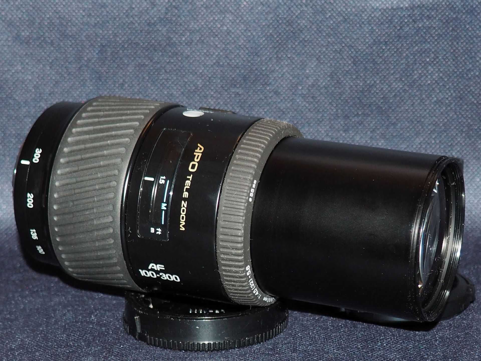 Obiektyw Minolta AF TELE ZOOM 100-300mm f4.5-5.6 APO.