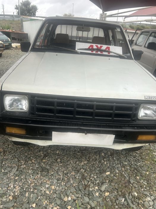 Mitsubishi l200 4x4 5 lugares