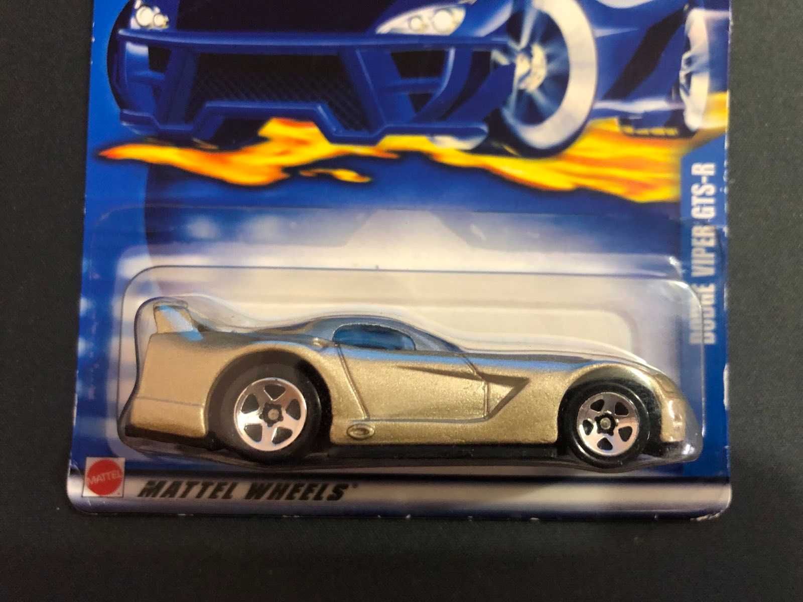 Hot Wheels Dodge Viper GTS-R 2002 року