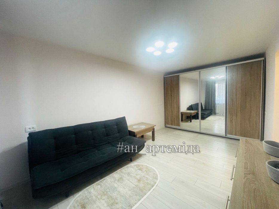 Продам 2 х комн кв-ру Фрунзенский Донецкое шоссе 15