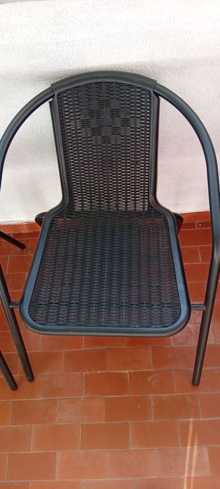 Cj. De cadeiras e mesa jardim exterior