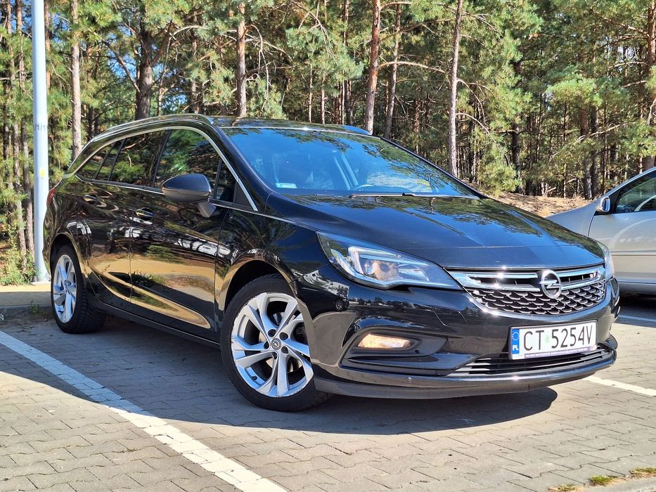 Opel Astra Opel Astra 1.6 D Sports Tourer, bezwypadkowy, podgrzewane siedzenia