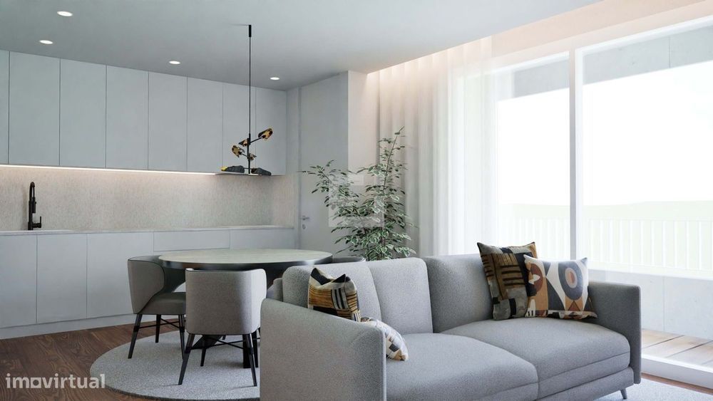 Apartamento  com áreas amplas e luminosas, superiores ao habitual no m