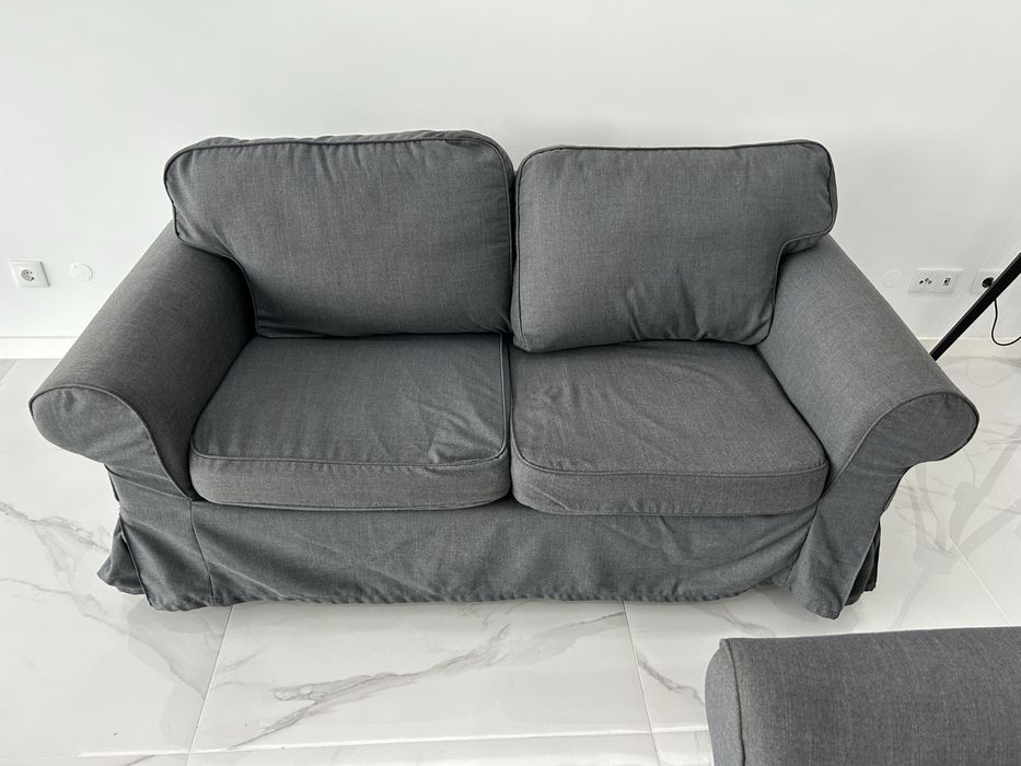 2 sofás de dois lugares da gama ektorp