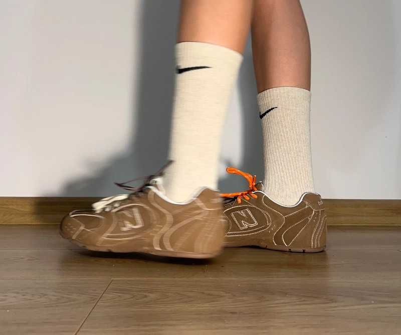 ButyDamskie 530_SL_Miu_Miu_Cinnamon _Uniseks R.41