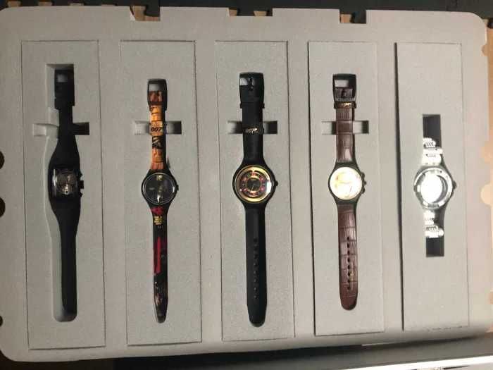 Coleção de relógios James Bond Swatch (raro)