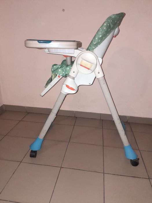 Столик для годування.Стільчик для годування.Бустер для годування.