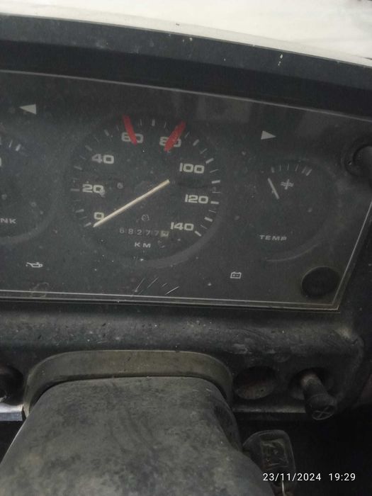 Bedford CF van 97G70 - ano 1979, para restauro, com documentos
