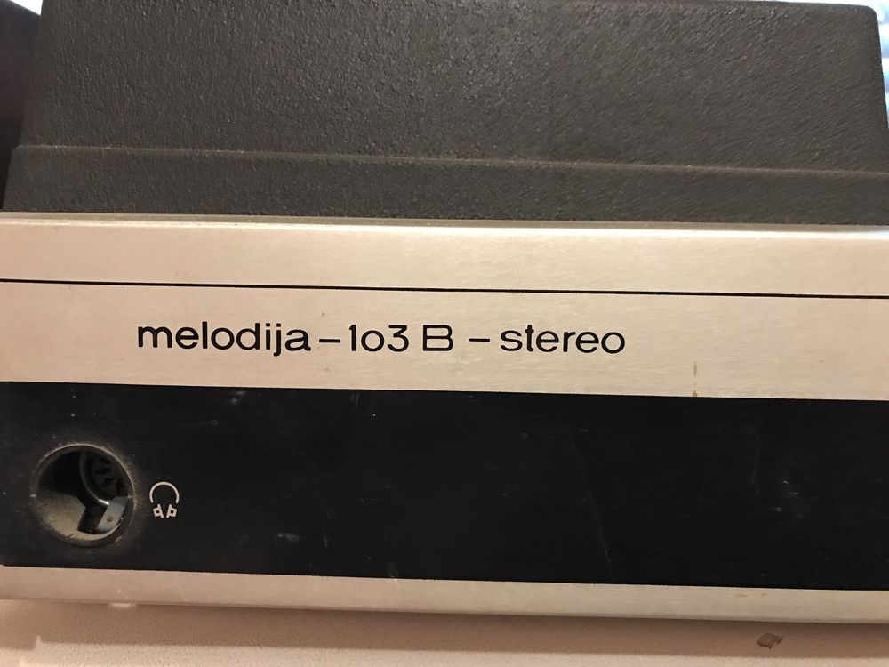 Програвач платівок RADIOTEHNIKA melodija 103 B
