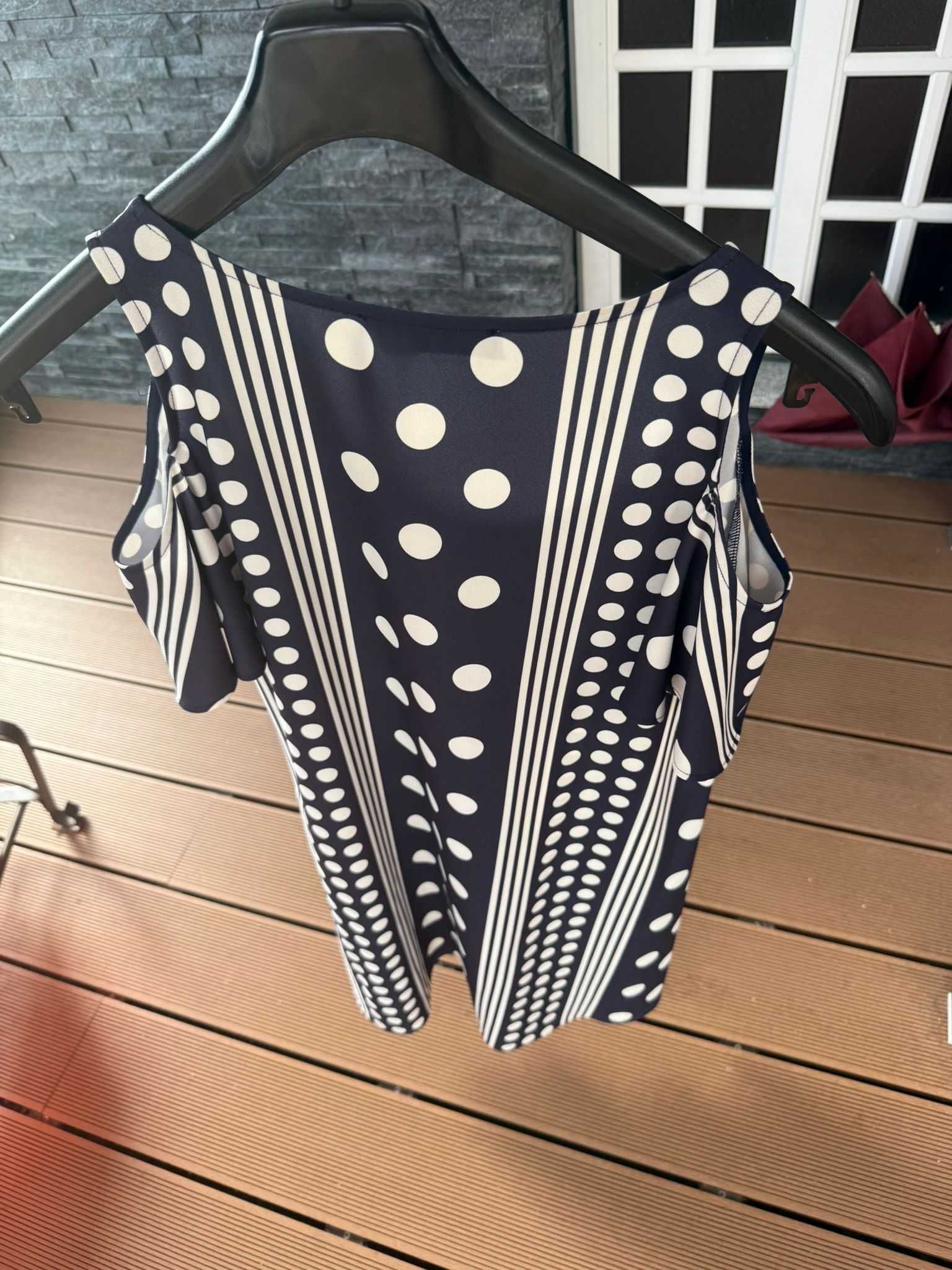 Blusa Feminina Azul-Marinho com Poás e Listras