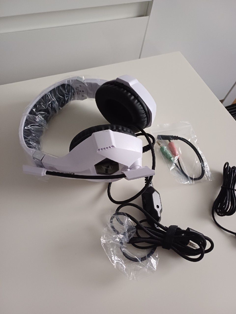 OZEINO Słuchawki Gamingowe PS4 PS5 PC 3D Dźwięk Mikrofon RGB