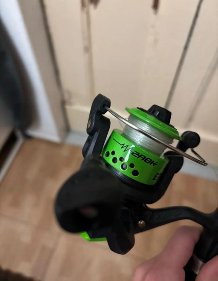 Cana de Pesca Como Nova