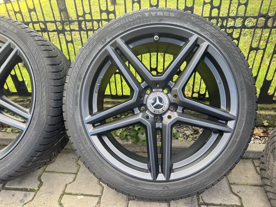 Koła zimowe Mercedes E-klasa W213 CLS C257 245/40R19 Nokian