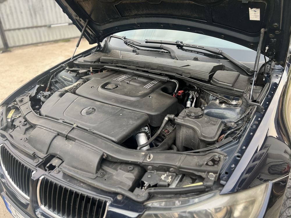 Продам БМВ Е90 320d на АКПП