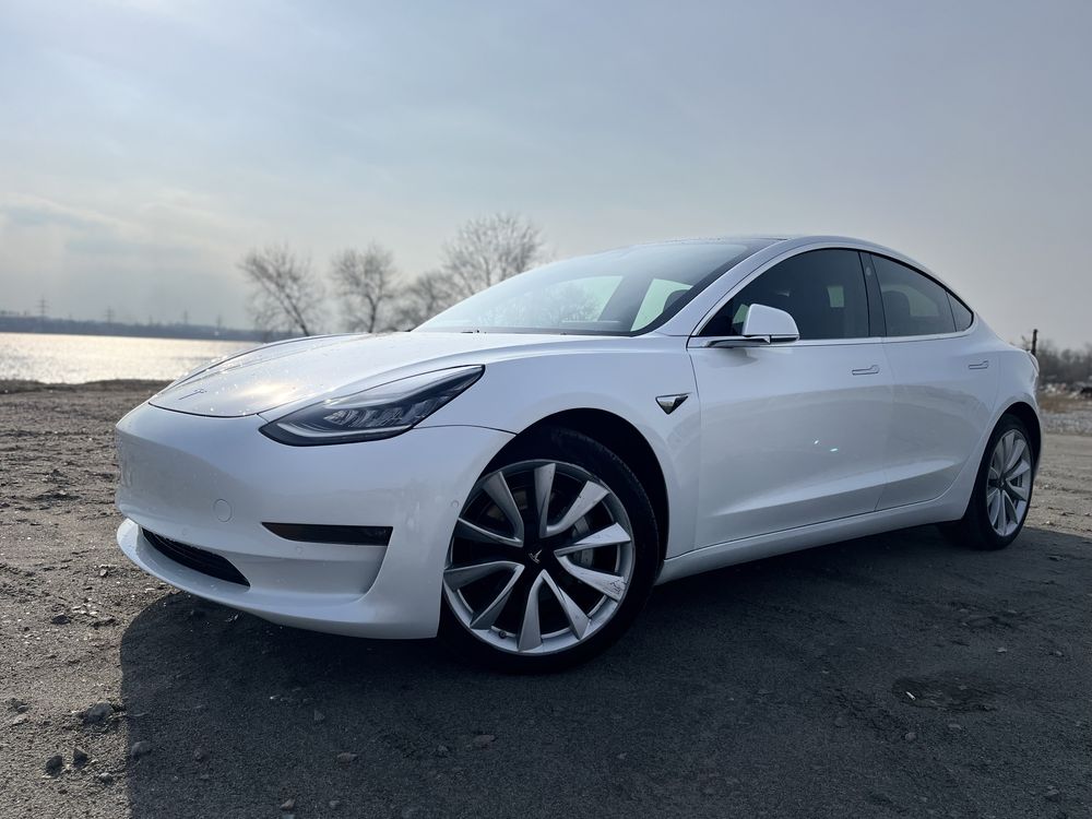 Tesla model 3 long range dual motor 2020