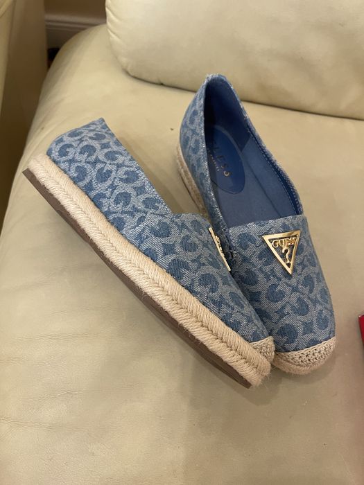 Взуття жіночк