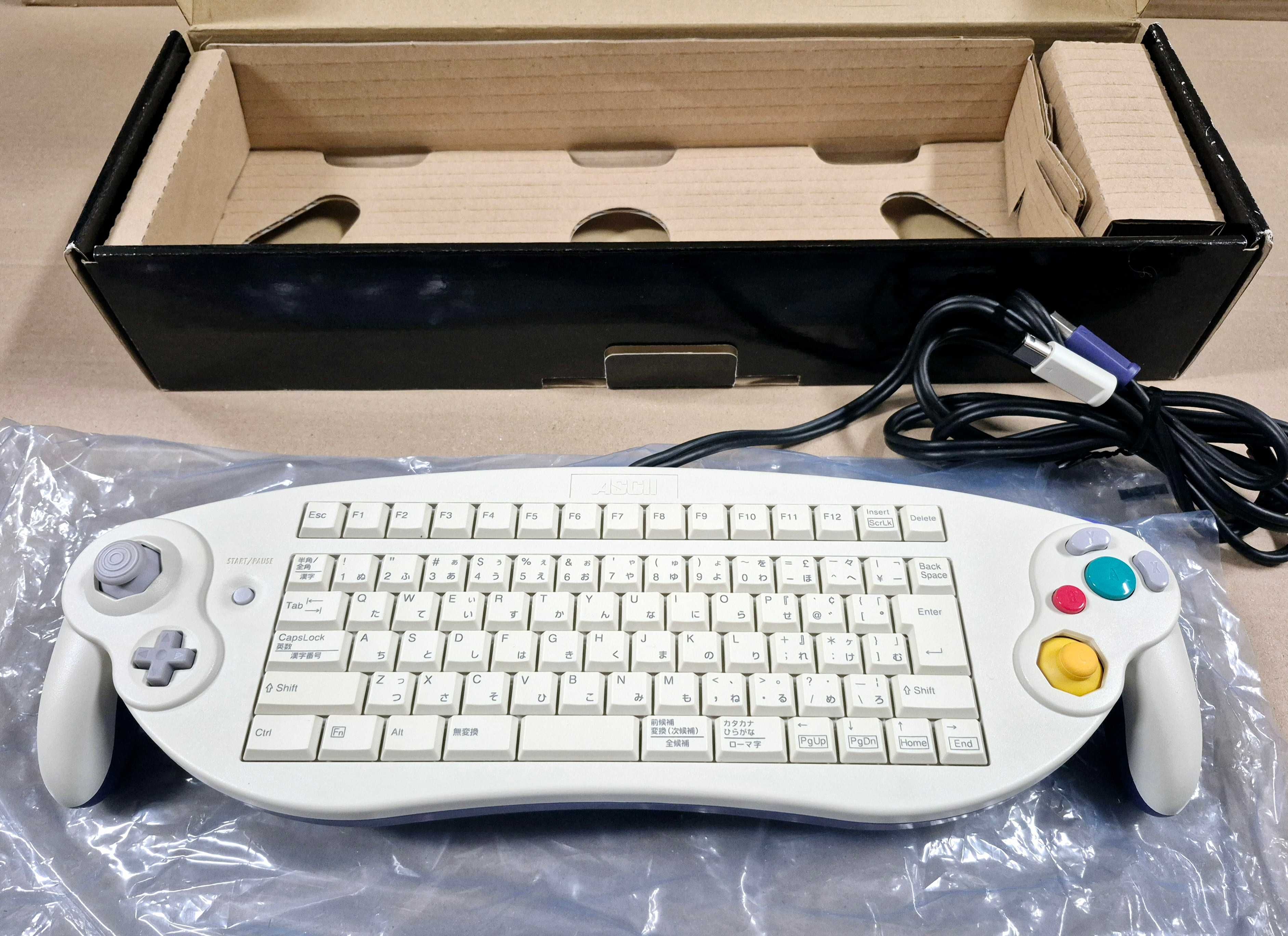 Pad-klawiatura Nintendo GameCube ASCII (ASC-1901PO)