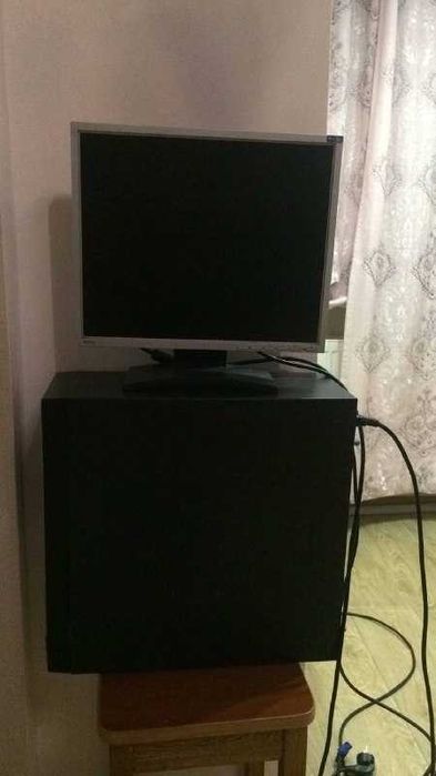 Компьютер со всеми комплектующими и монитором