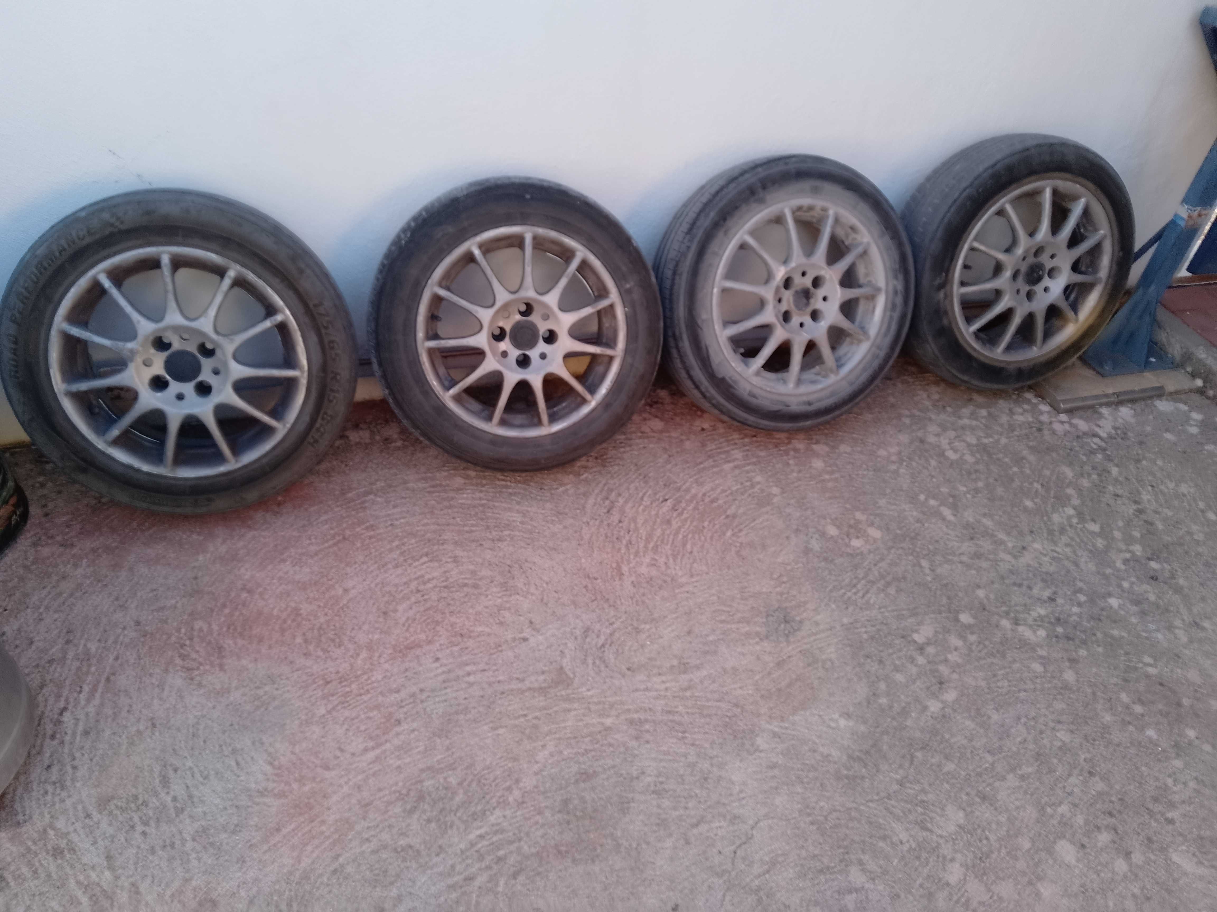 Jantes 15 com pneus