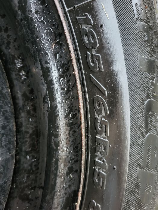 Колеса в комплекті та шини