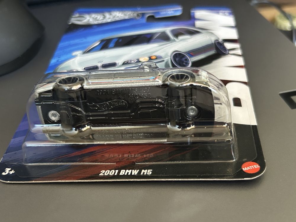Hot Wheels 2001 BMW M5 Silver Series