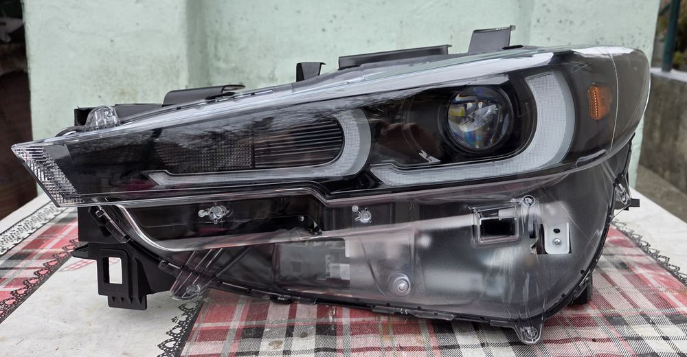 Фара Mazda CX5 2022+ ліва