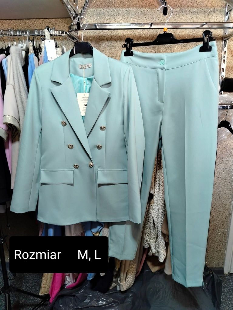 Wyprzedaż!Elegancki damski garnitur