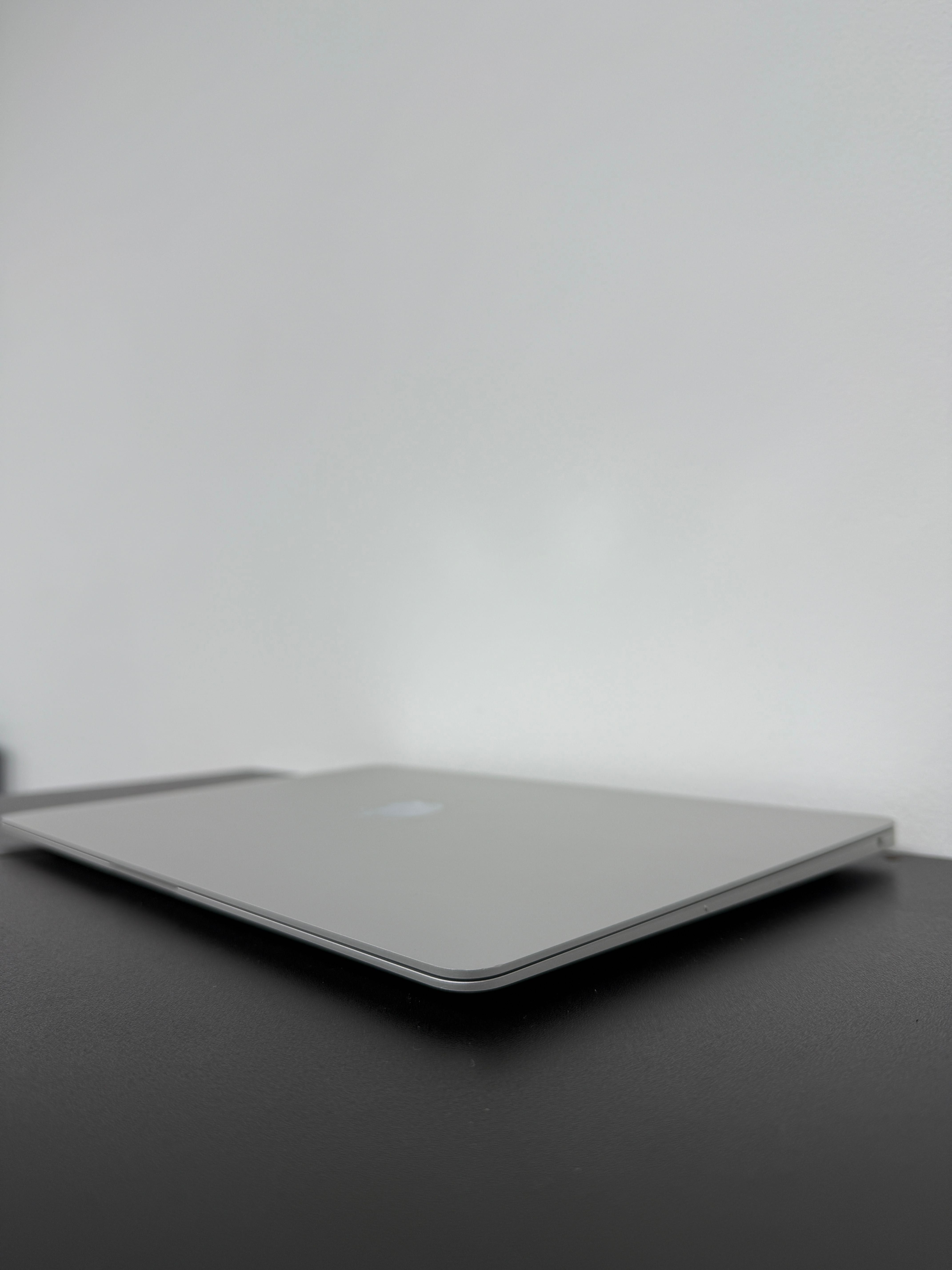 MacBook Air 2020 ( i3/8gb/256 SSD) Гарантія . 23195SV
