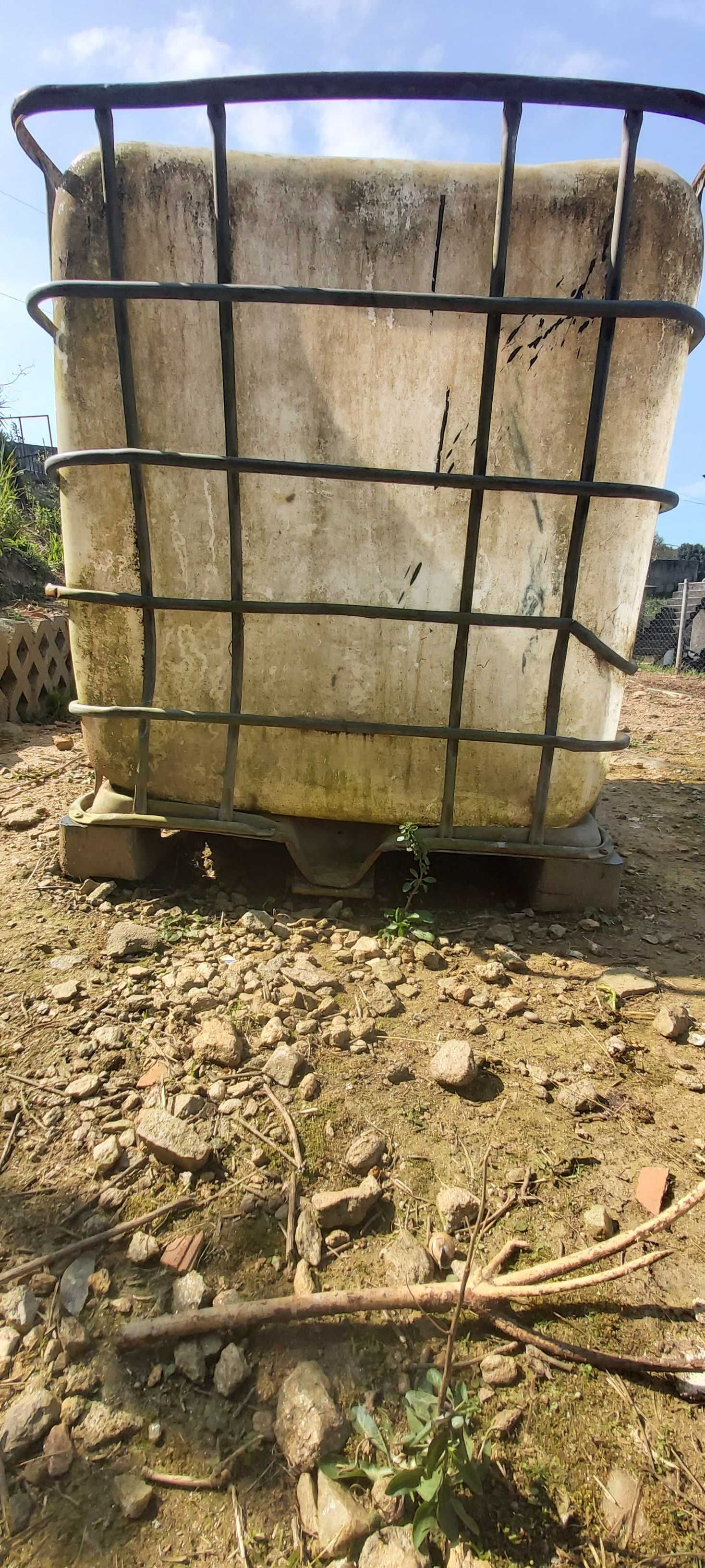 Deposito de agua 2 por 25euros