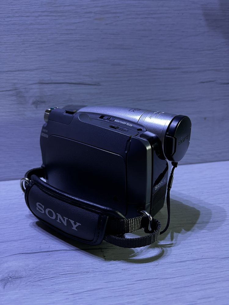 Видеокамера / камера / SONY DCR-HC27E