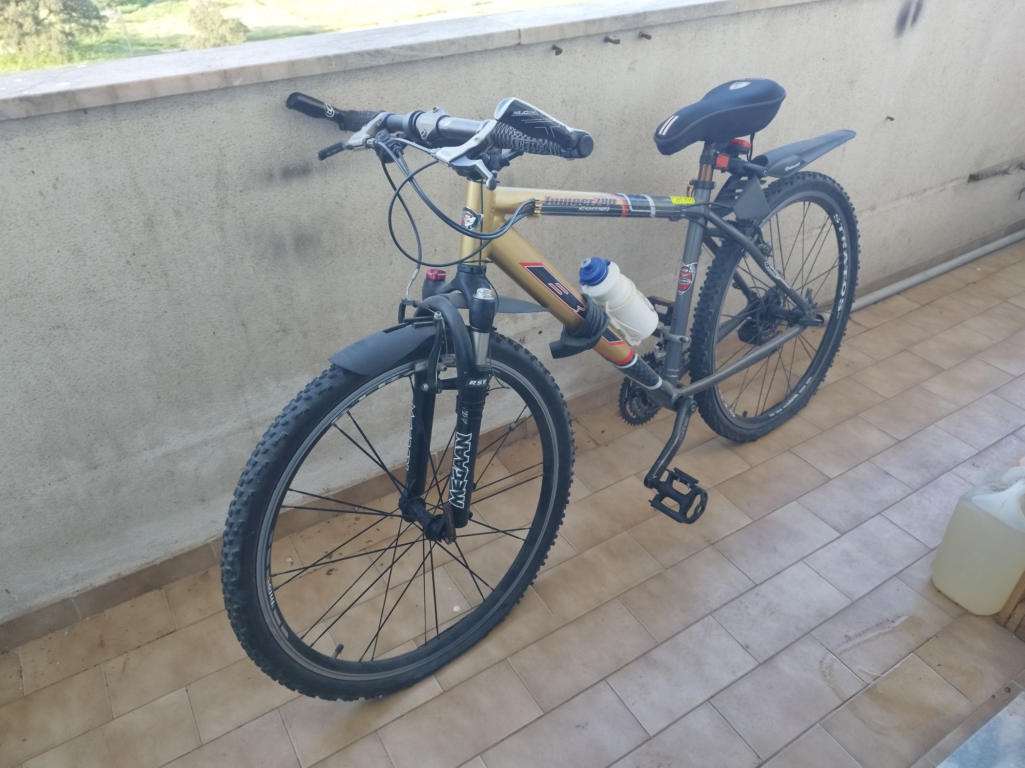 Bicicleta BH quadro de Alumínio