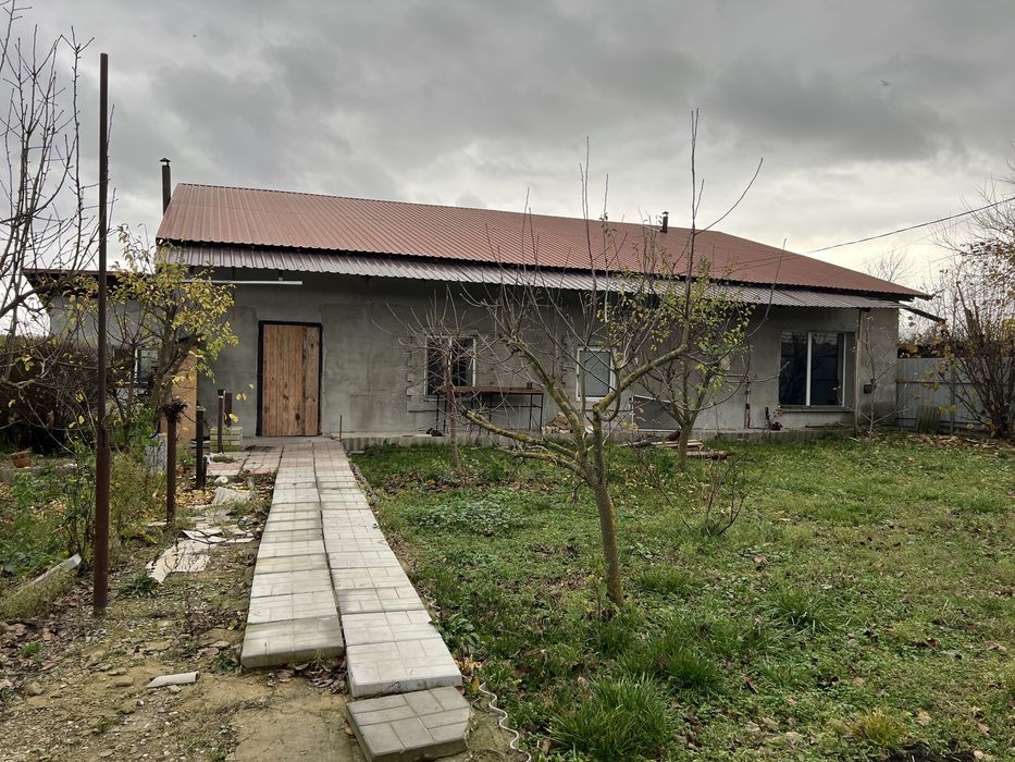 Продам будинок в селі Корніївка. В прекрасному тихому місці!