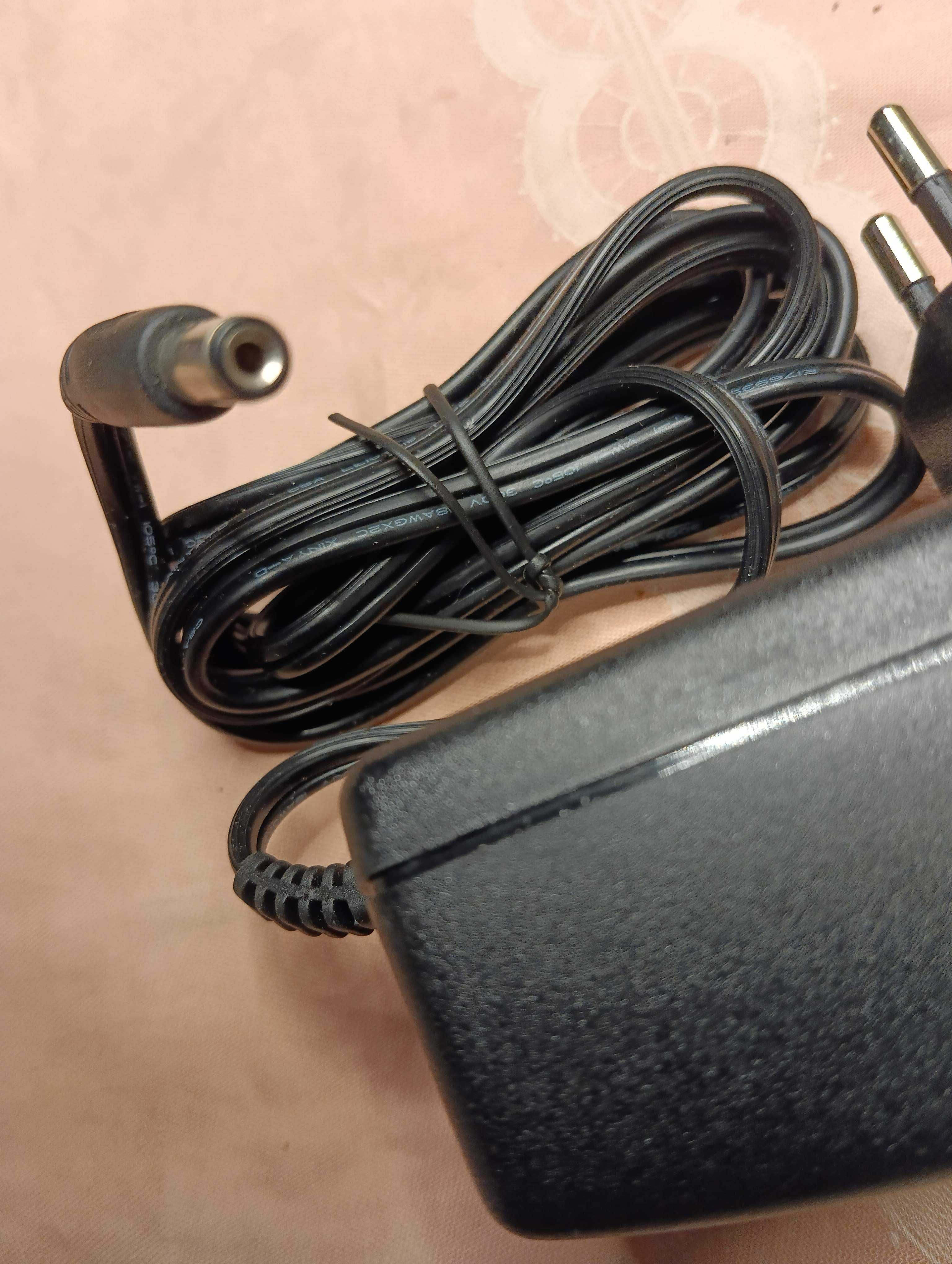 Блок питания живлення 12V 1.7A (5.5×2.1mm)