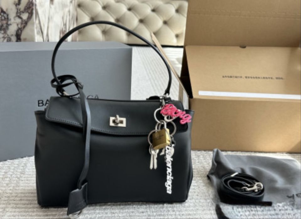 Сумка шкіряна Balenciaga Rodeo / женские сумки