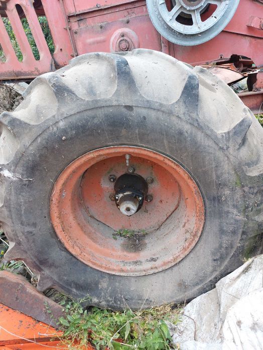 Колеса на комбайн Дон 1500