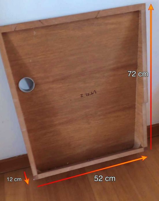 Estrutura metálica+madeira para equipamento técnico