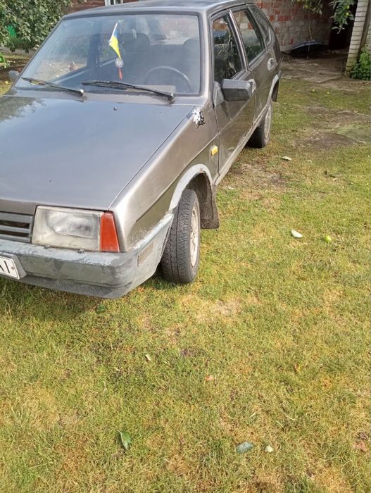 Продам ВАЗ 2109 сірого кольору