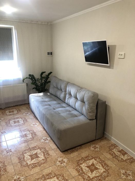 Квартира зі своїм подвір’ям та терасою в центрі міста!