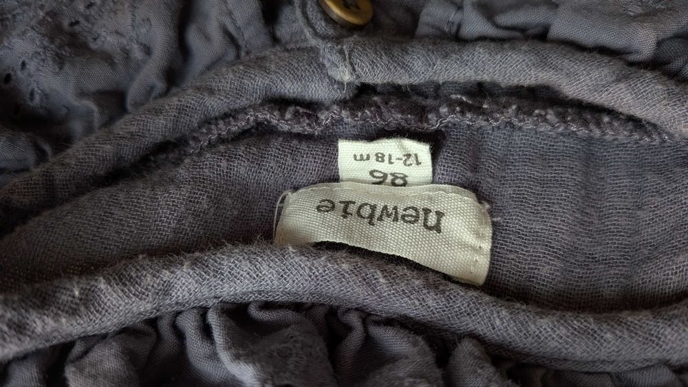 Bluzka Newbie elegancka niebieska, r.86, długi rękaw, guziki, muślin