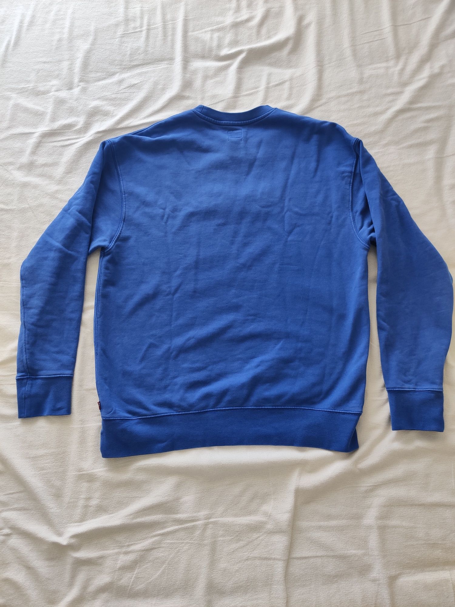 Camisola Levi's.