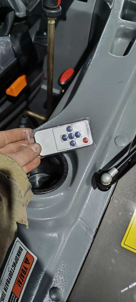 Минитрактор  СКАУТ ТЕ-504С с кабиной Доставка Бесплатно Кредит МАСЛА