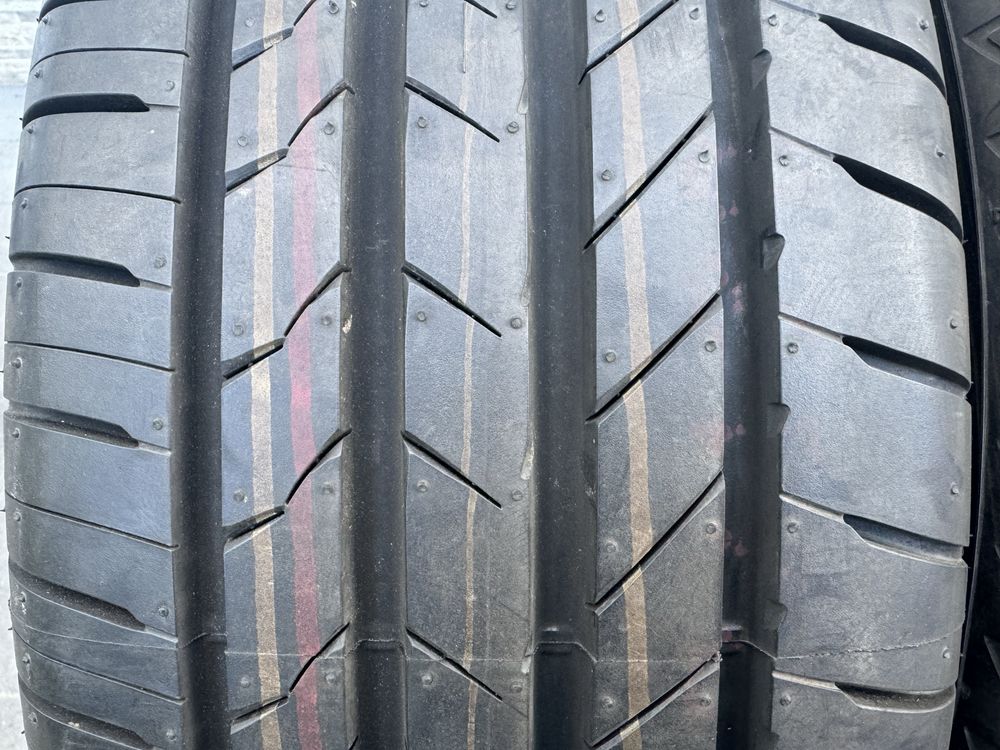 Літні шини 225/65R17 Bridgestone Alenza 001