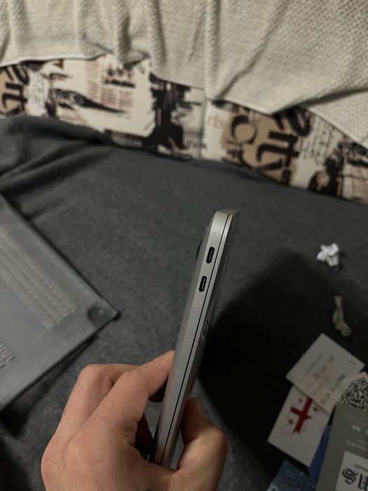 Macbook Air 2020 13,3 i3/ 8гб/256 ГБ