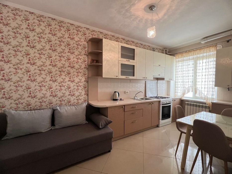 Оренда затишної 1 кімнатної квартири в ЖК на Щасливому