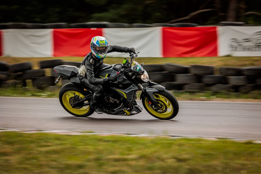 Yamaha Mt07, piękna z wieloma dodatkami!!
