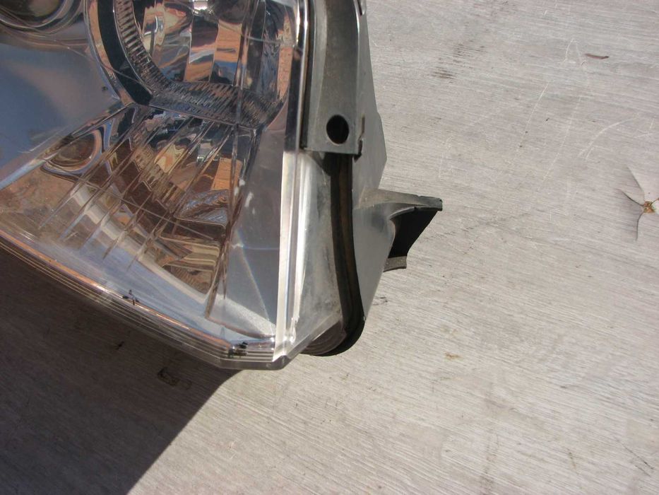 Lampa przednia prawa Citroen C5 I lift Xenon UK